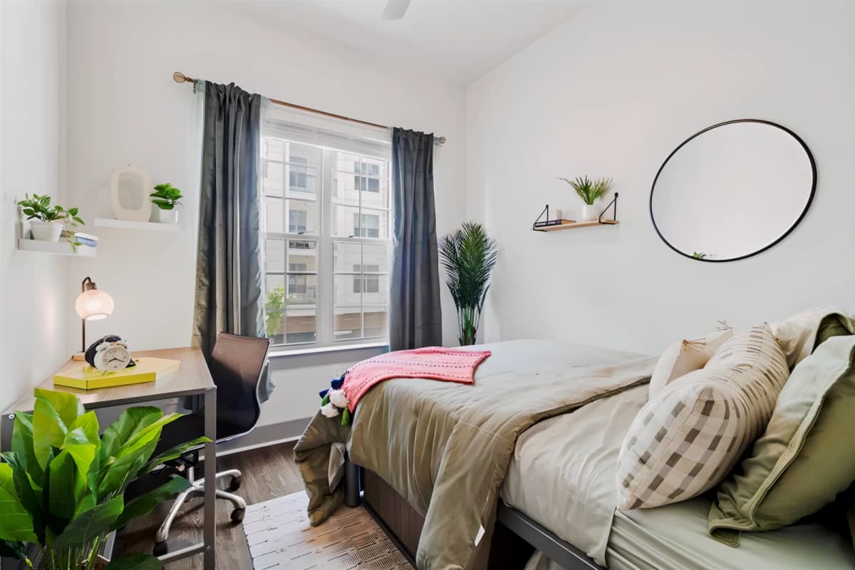 Paloma West Midtown Apartments image