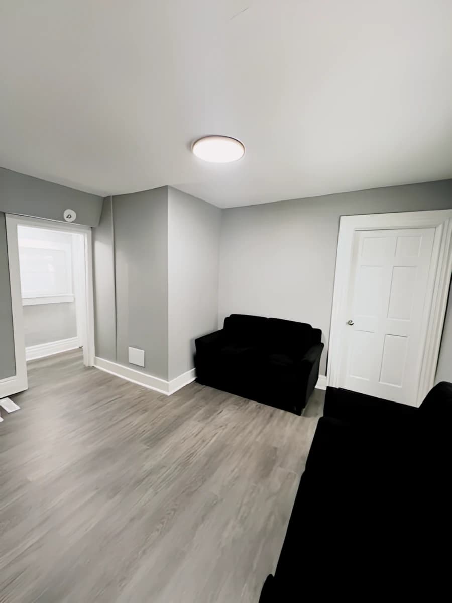1114 East Colvin St image