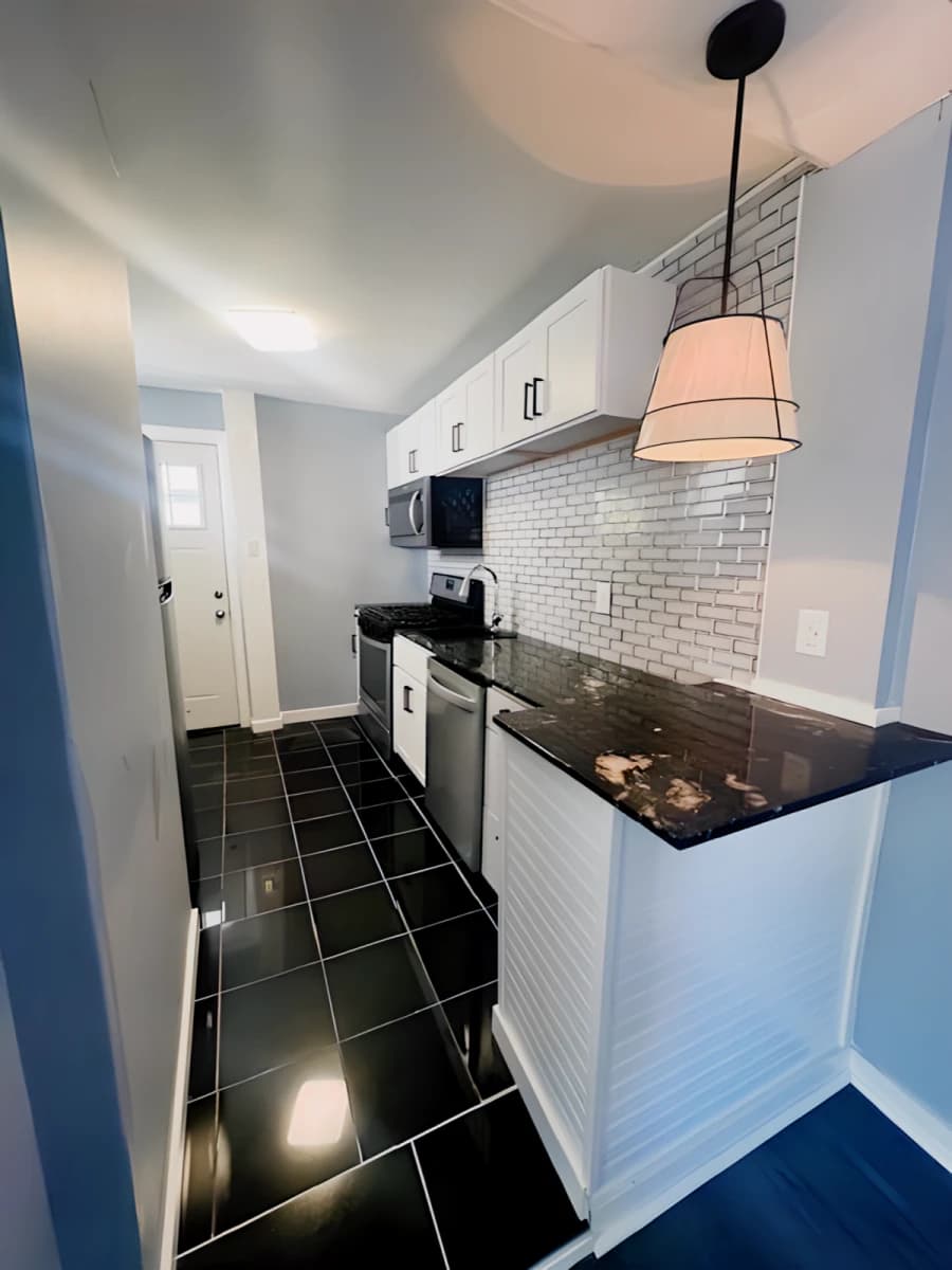 1 Bed 1 Bath  Apartment 1