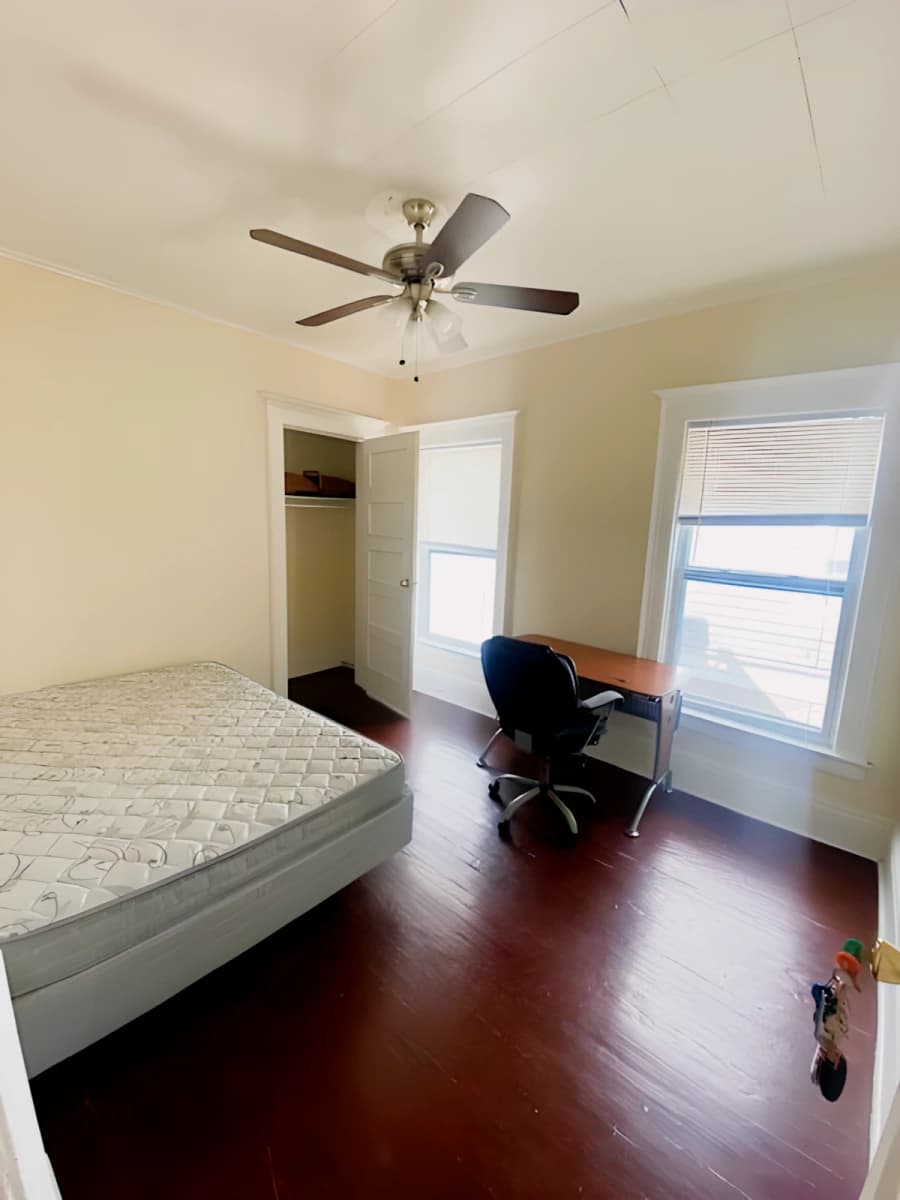 4 Bed 2 Bath