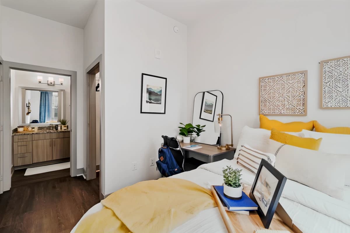 Paloma West Midtown Apartments image