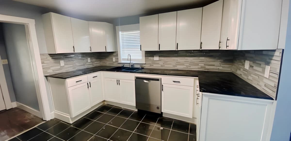 3 Bed 1 Bath Apartment 1