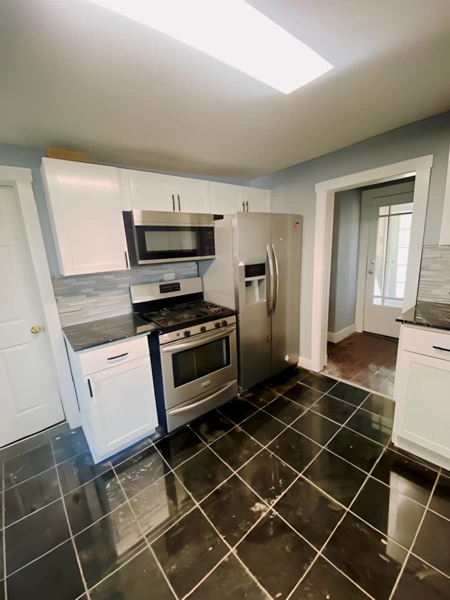 3 Bed 1 Bath Apartment 1