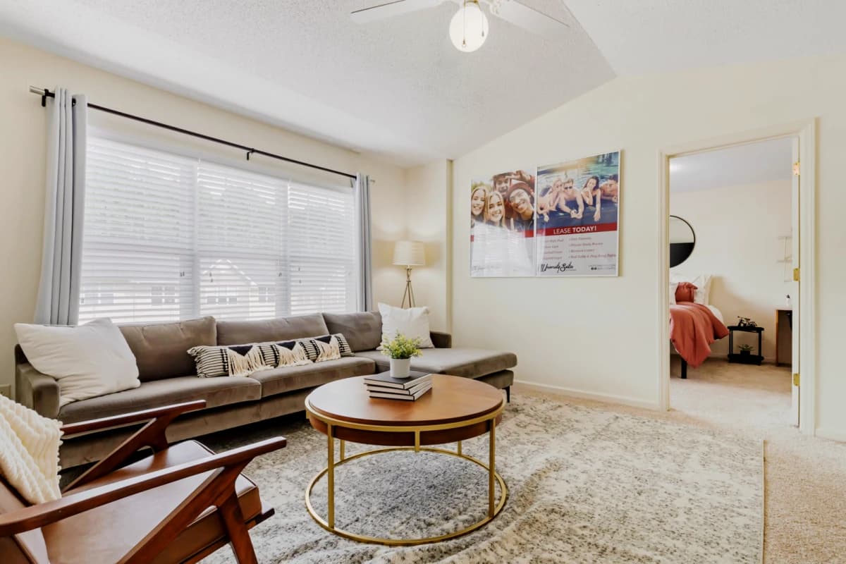 University Suites image 3