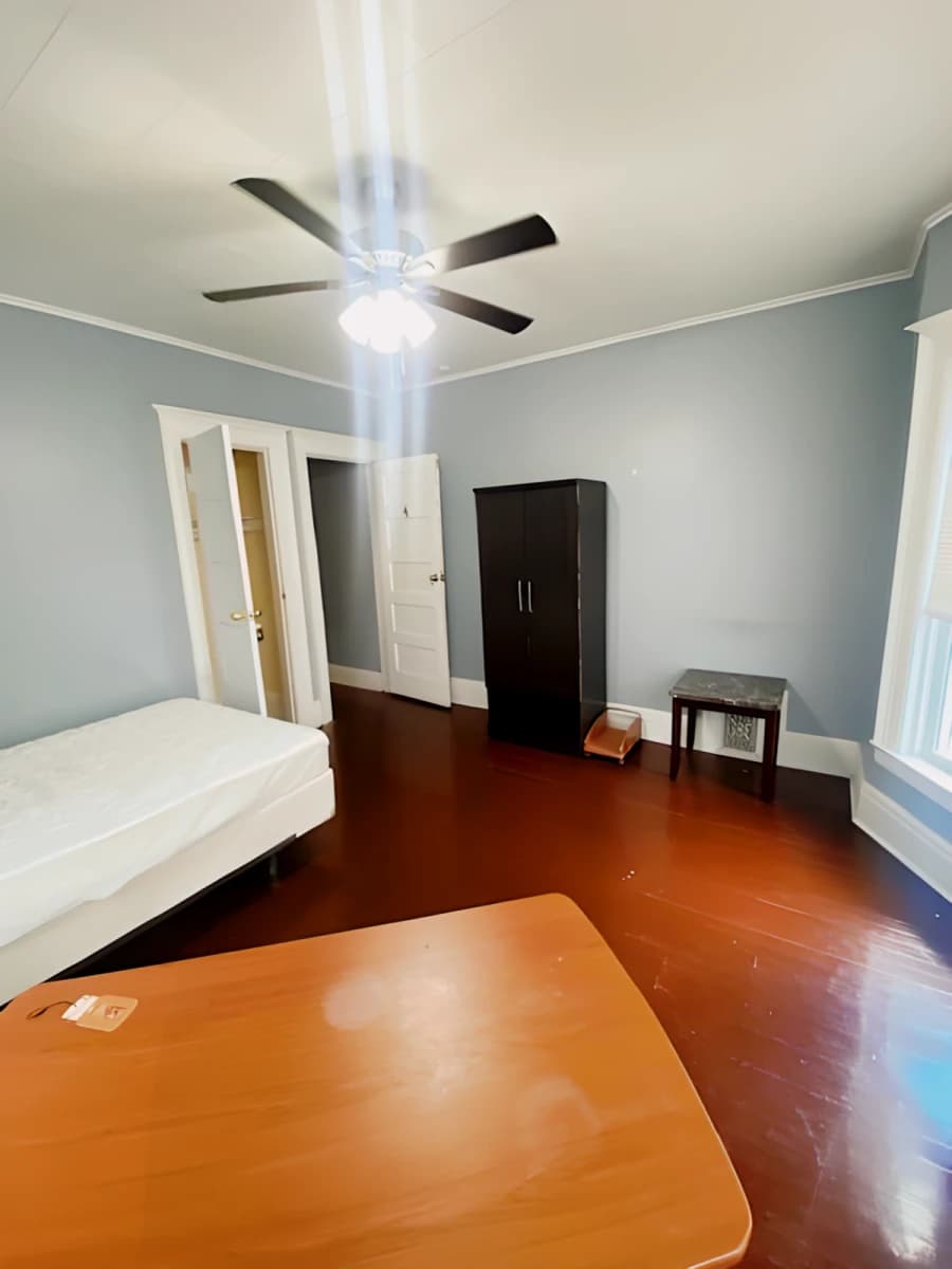 1531 East Genesee St image