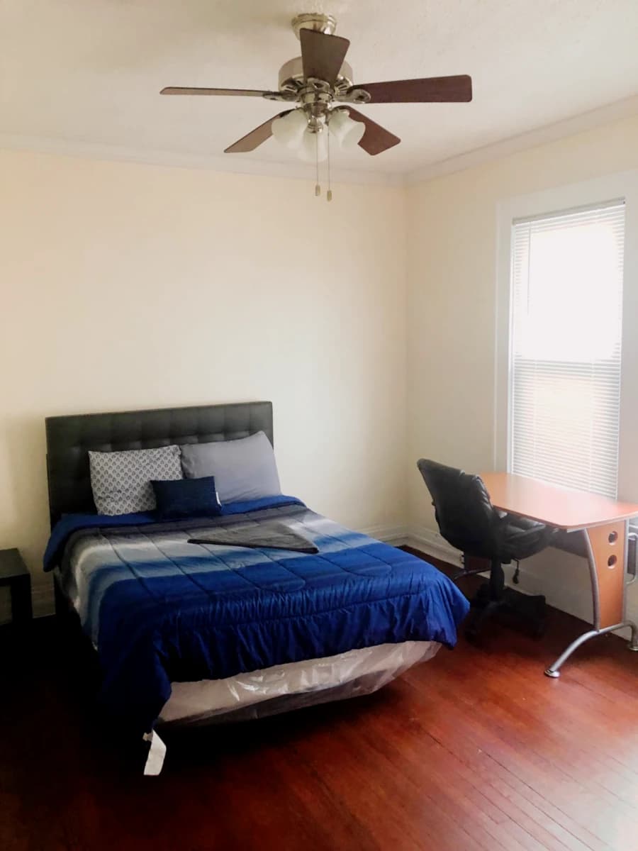 6 Bed 2 Bath