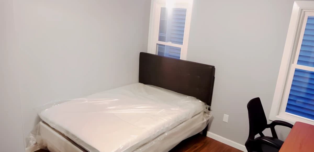 5 Bed 2 Bath Apartment 1