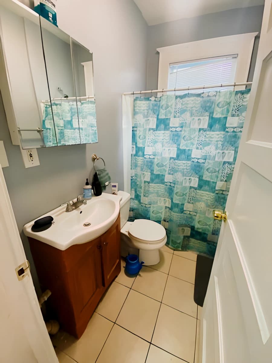 1531 East Genesee St image
