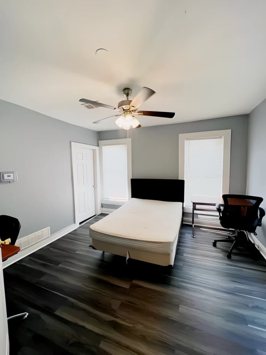 1611 East Fayette St image