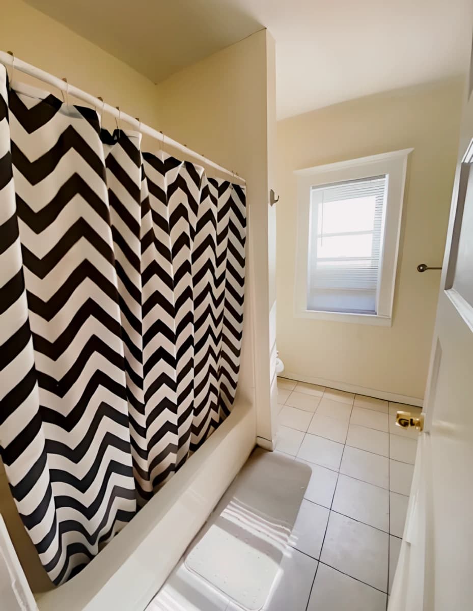 4 Bed 2 Bath