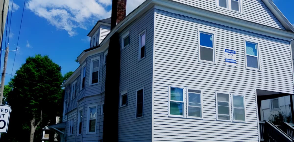 301 Maple St