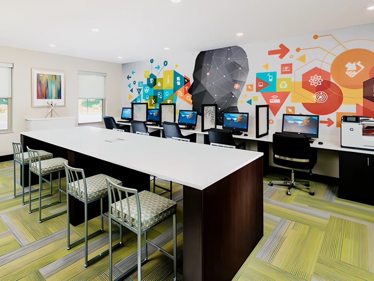 College Suites at Hudson Valley image