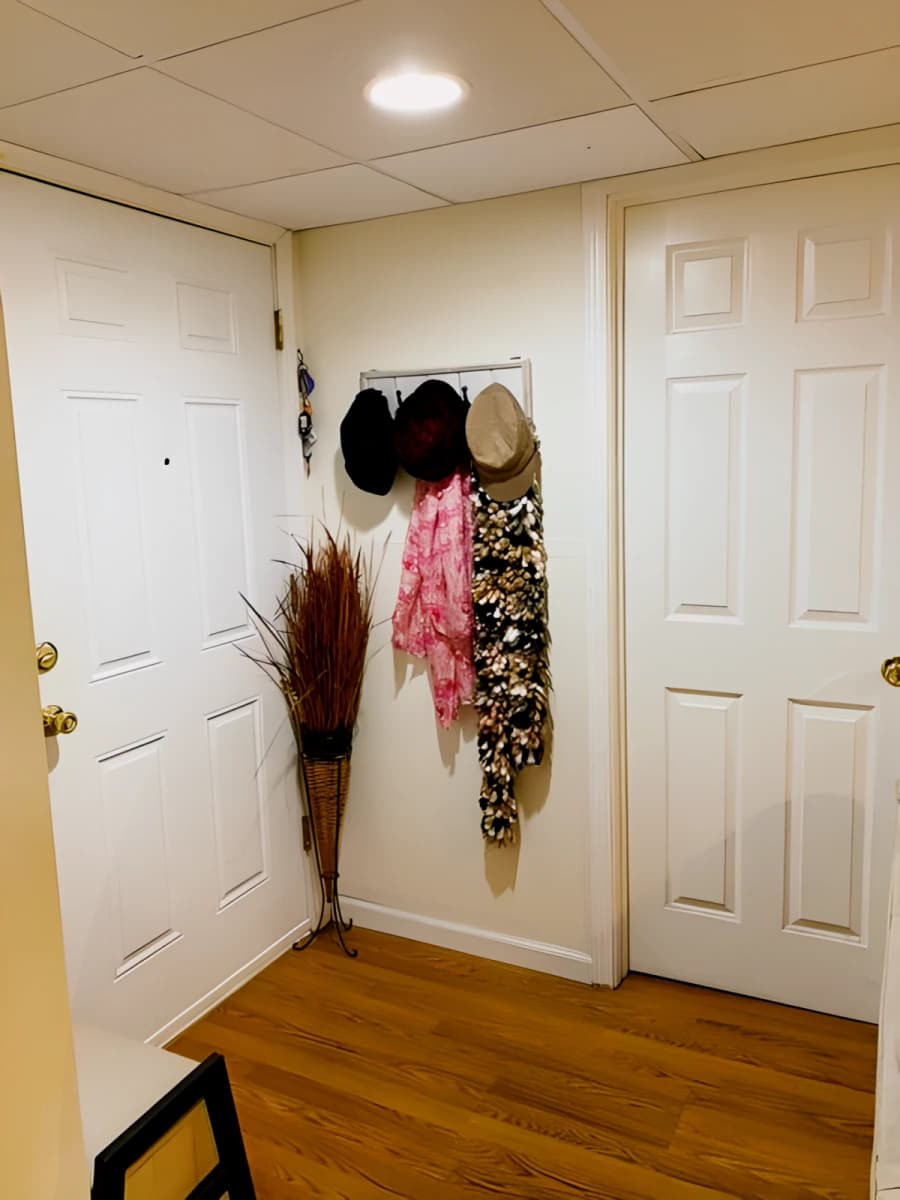 1533 East Genesee St B image