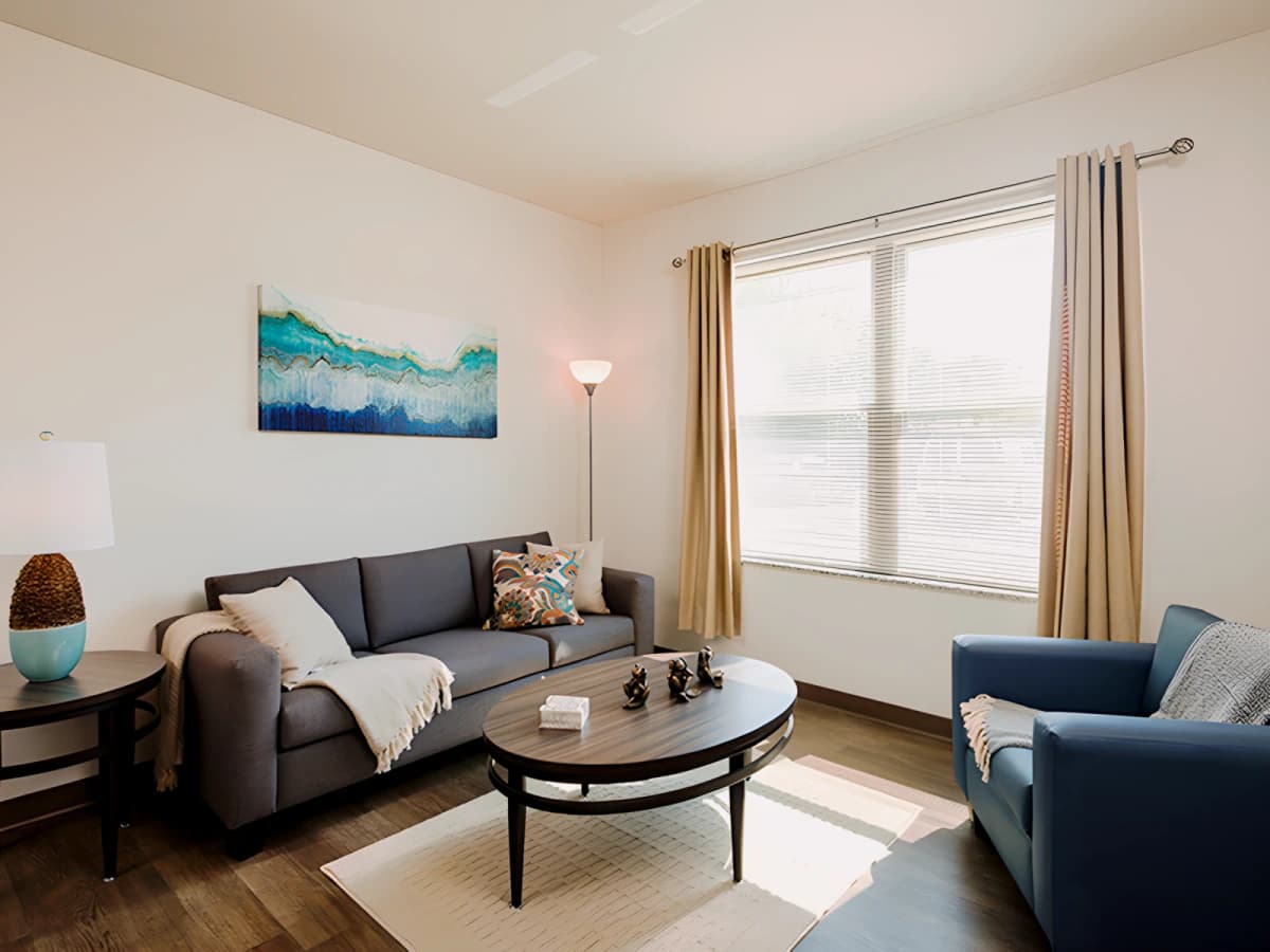 College Suites at Hudson Valley image