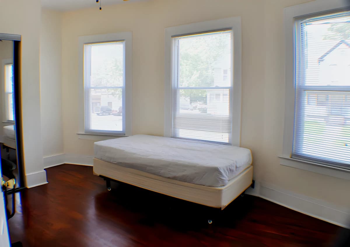 3 Bed 1 Bath 1A