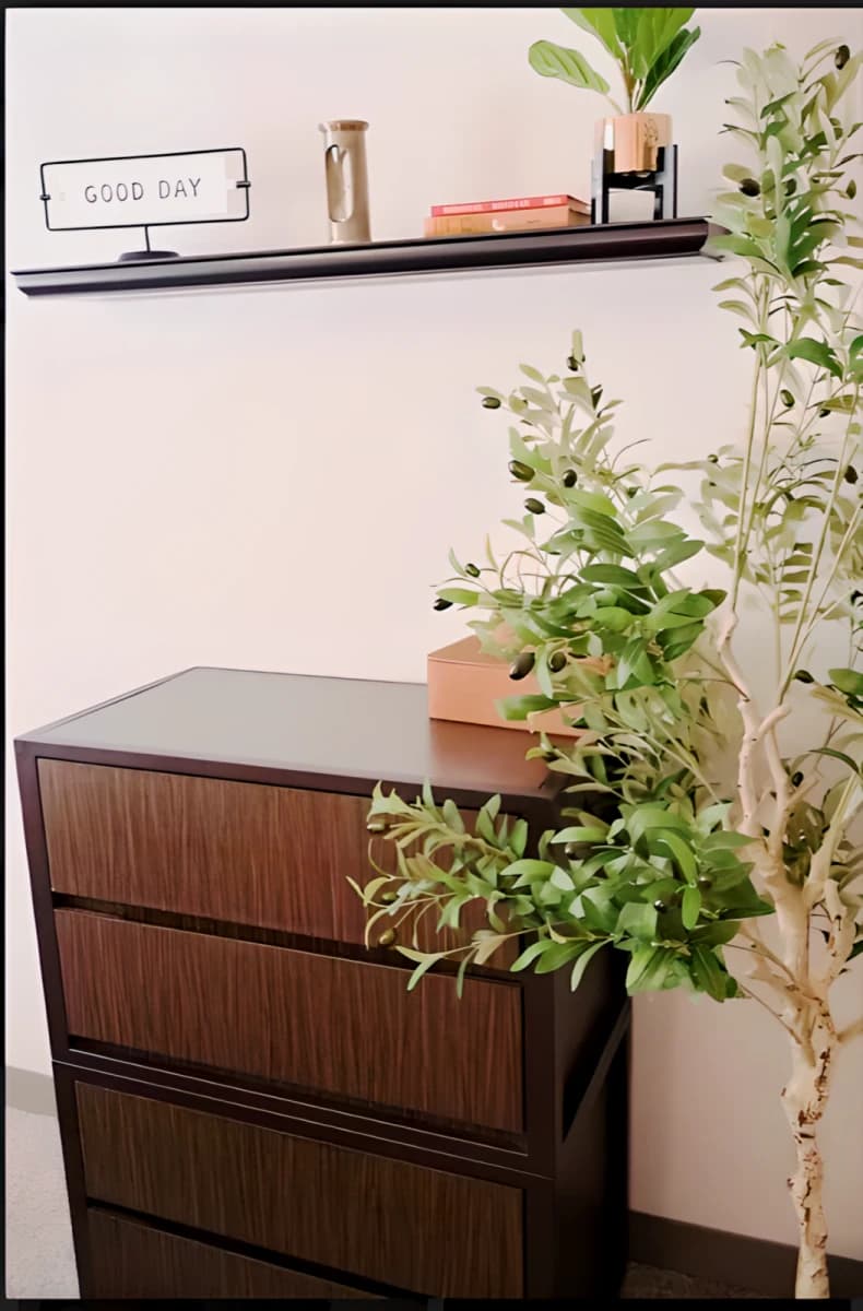 200 Edgewood image