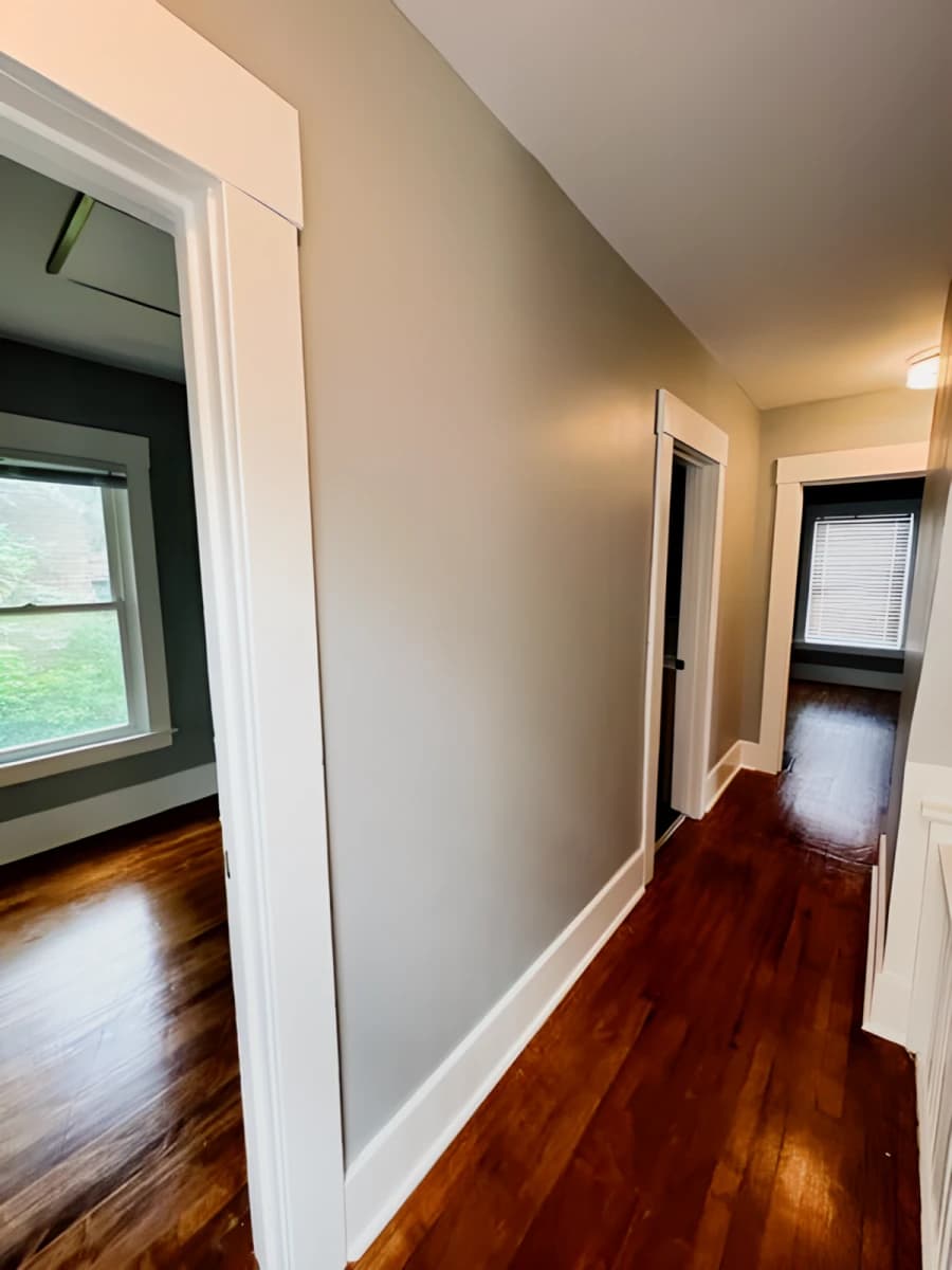 300 Lexington Ave image