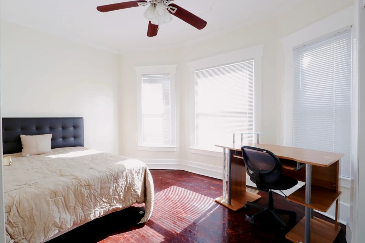 4 Bed 2 Bath Apartment 2