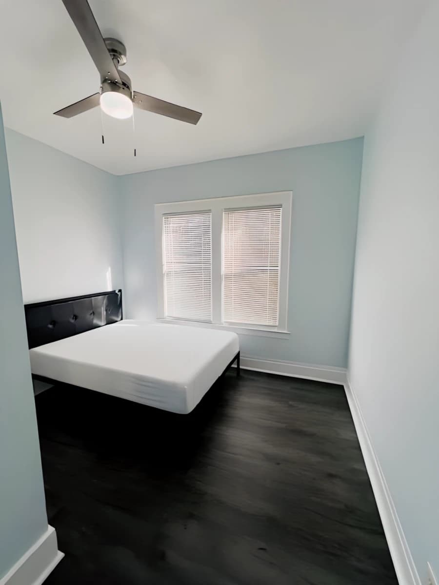 2 Bed 1 Bath 1B