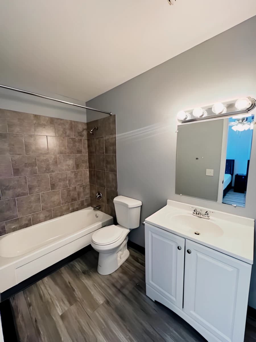 401 Smith St image