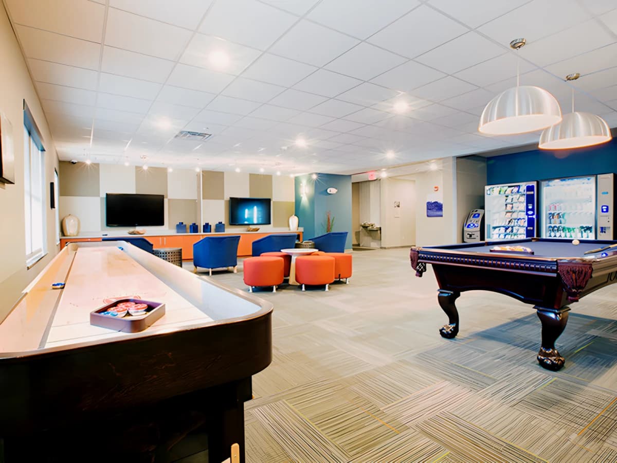 College Suites at City Station East image 3