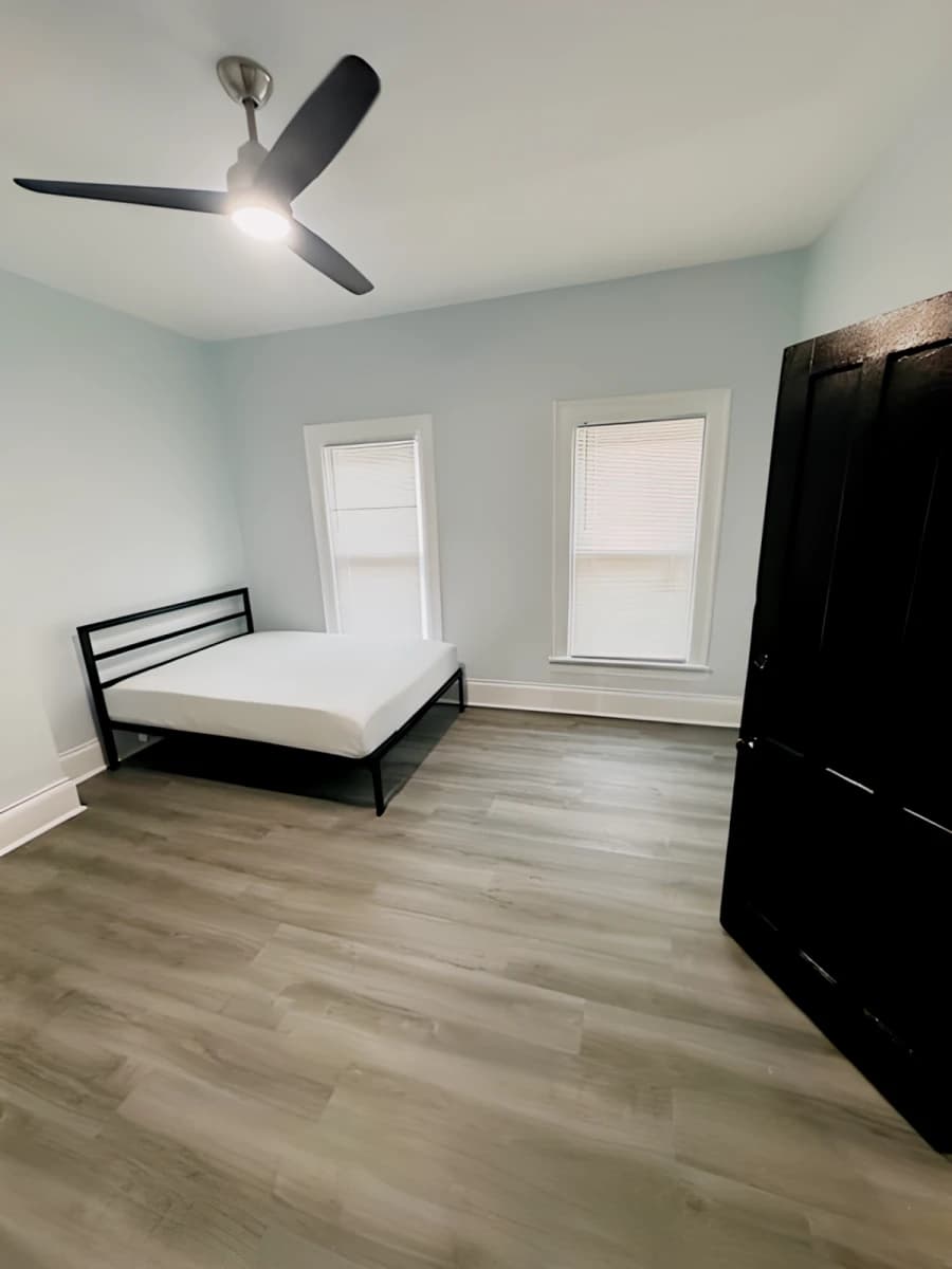3 Bed 1 Bath Apartment 2