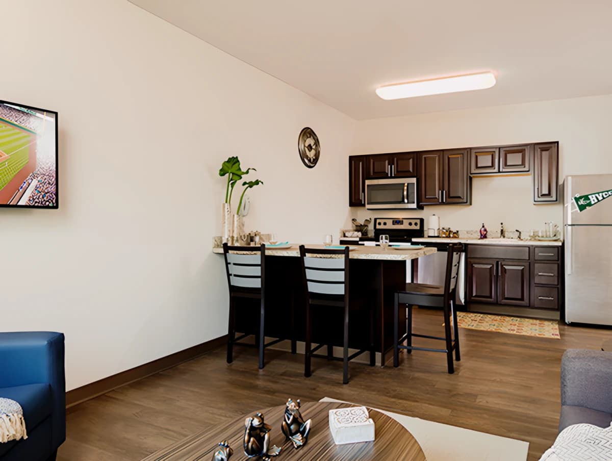College Suites at Hudson Valley image