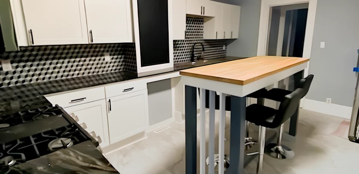 312 Lexington Ave image