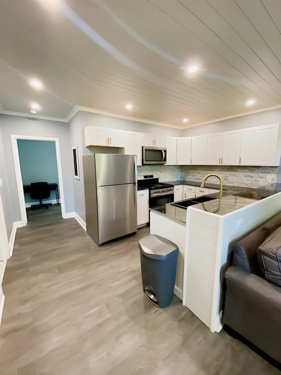 1 Bed 1 Bath Apt 1