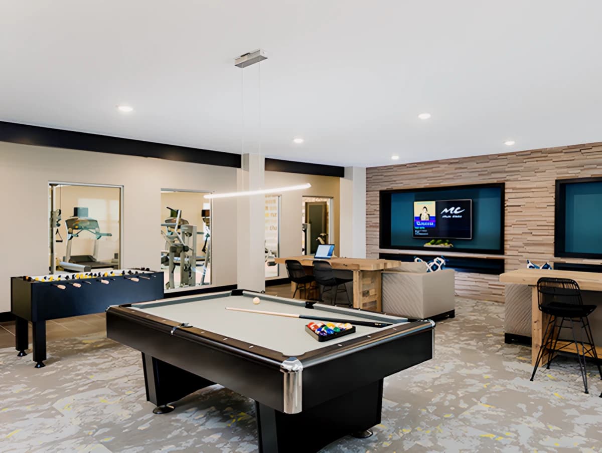 College Suites at Hudson Valley image