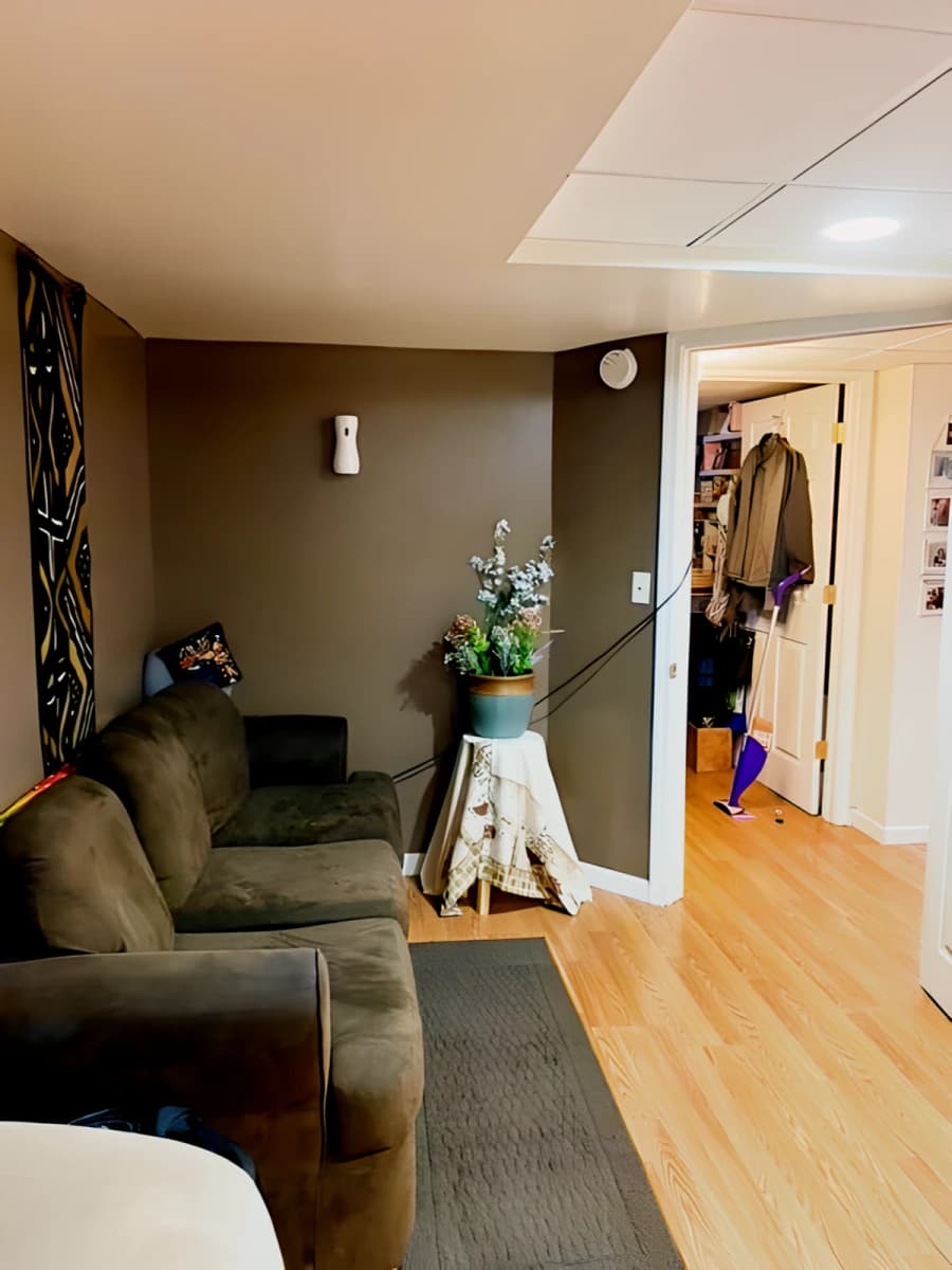 1533 East Genesee St B image