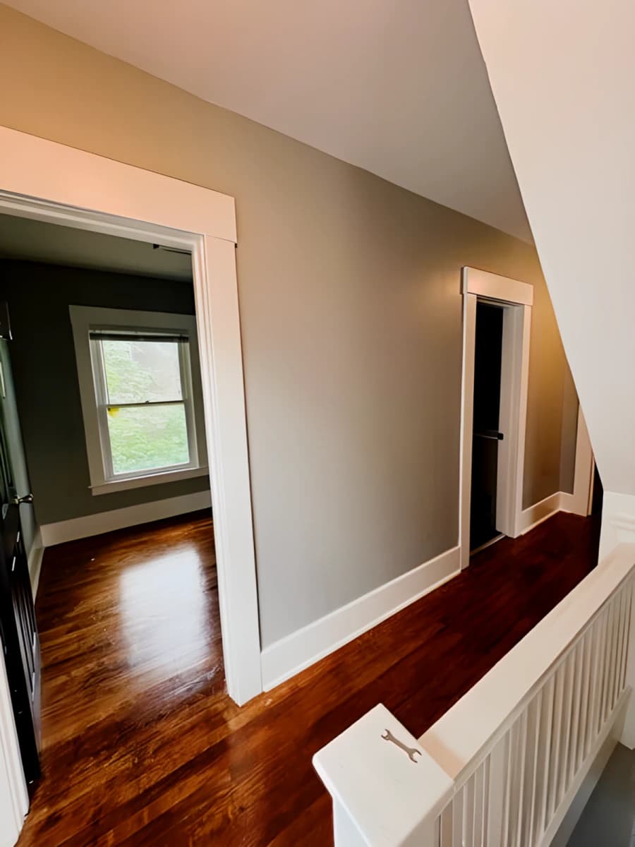 300 Lexington Ave image