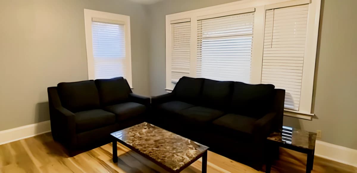 312 Lexington Ave image