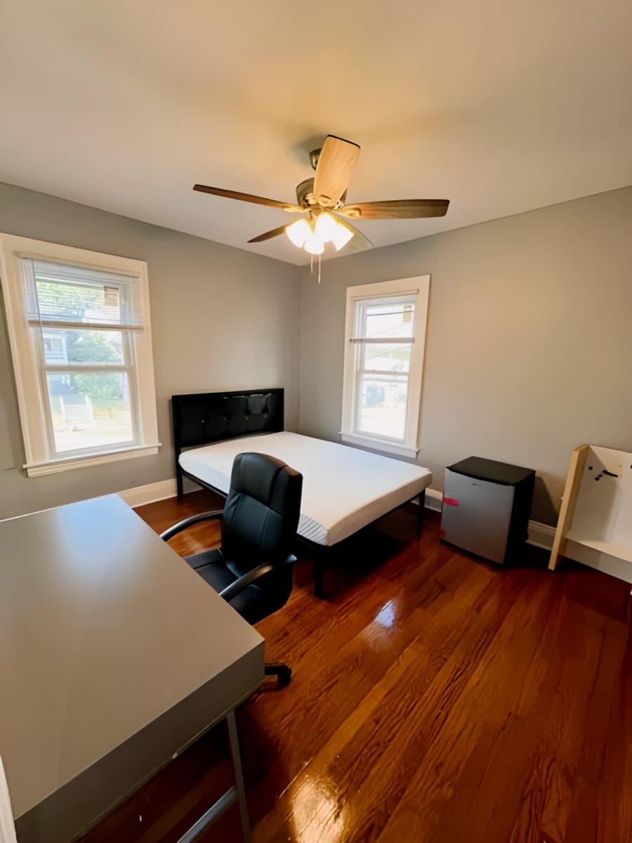 5 Bed 2 Bath