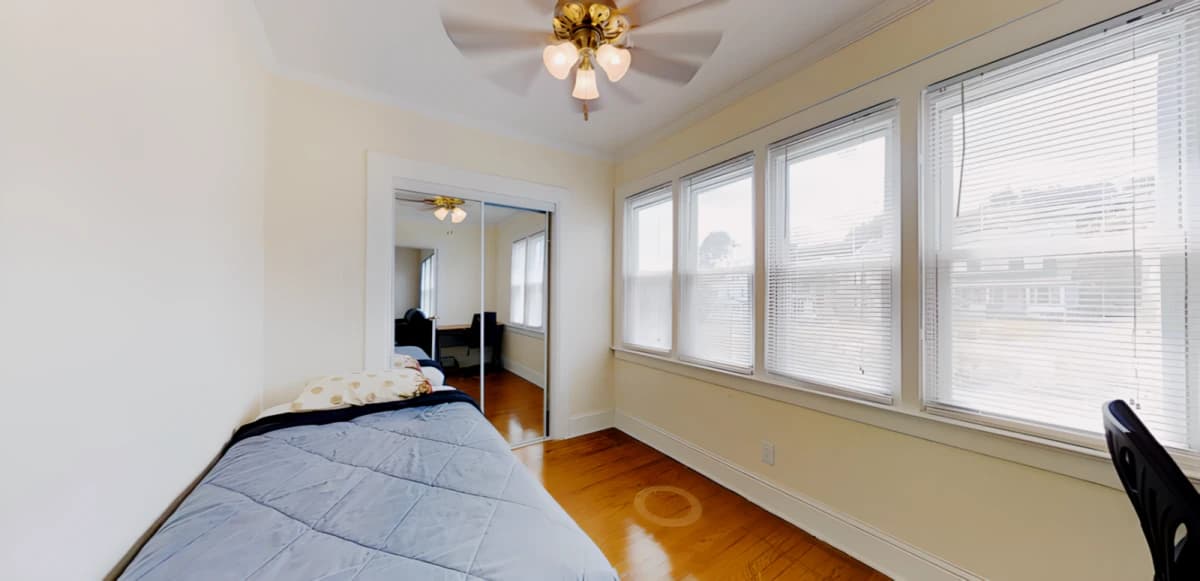2401 East Genesee St image