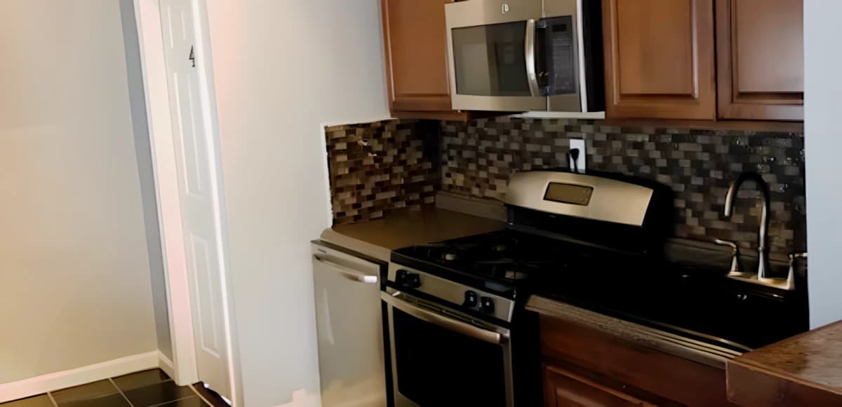 205 Lexington Ave image