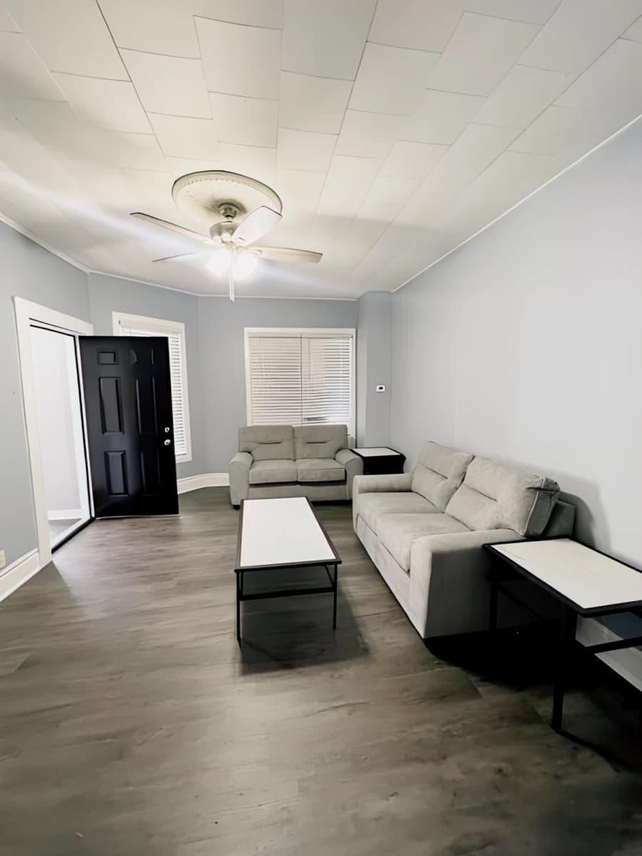 3 Bed 1 Bath Apartment 1