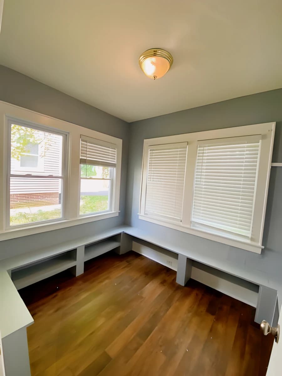 2413 E Genesee St image
