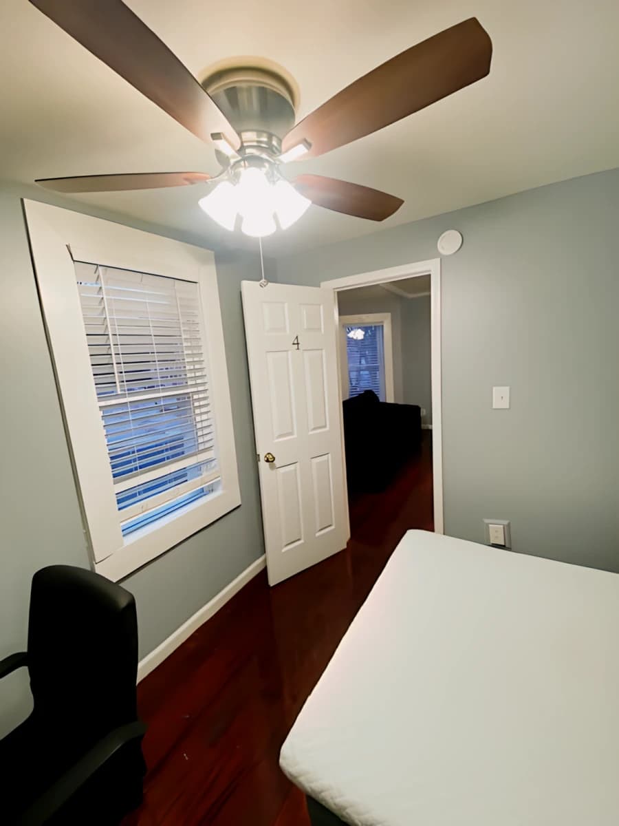 141 Lexington Ave image
