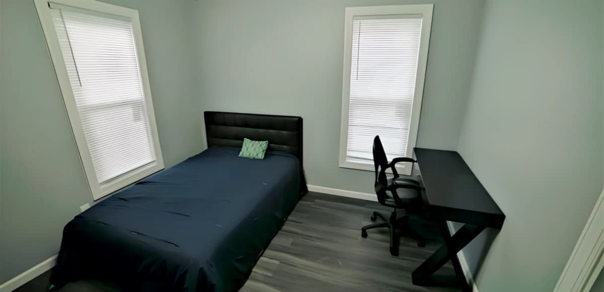 121 Lexington Ave image