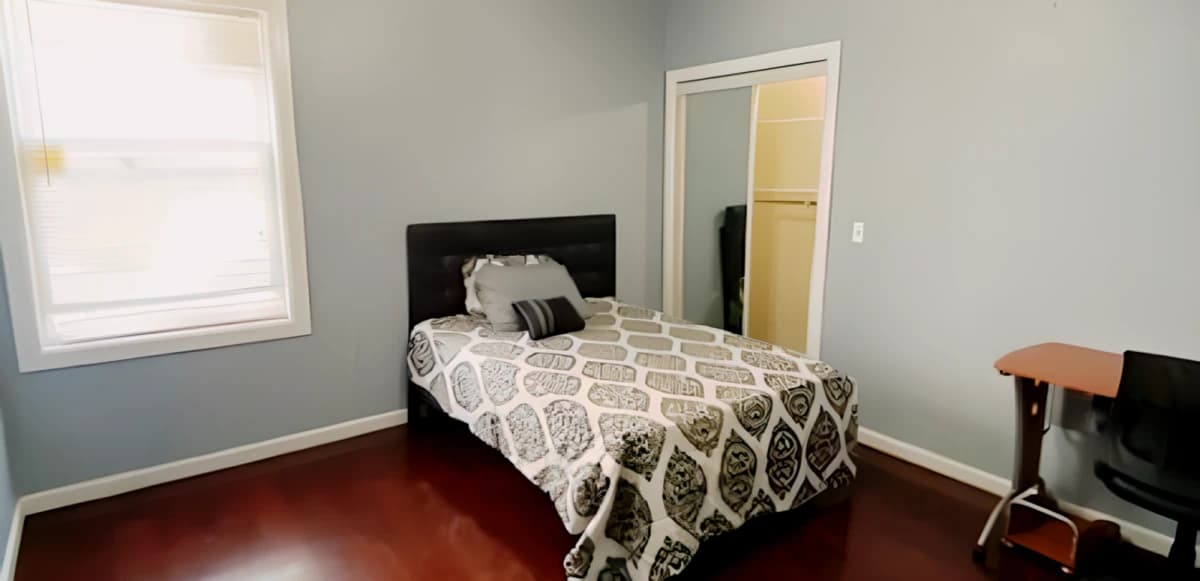 4 Bed 2 Bath