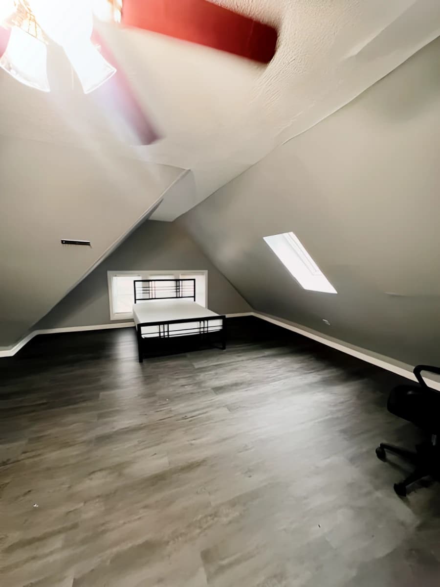 135 Lexington Ave image