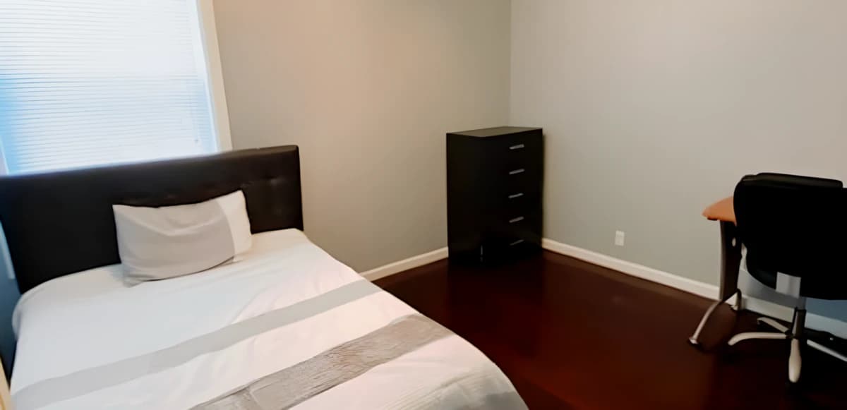 4 Bed 2 Bath