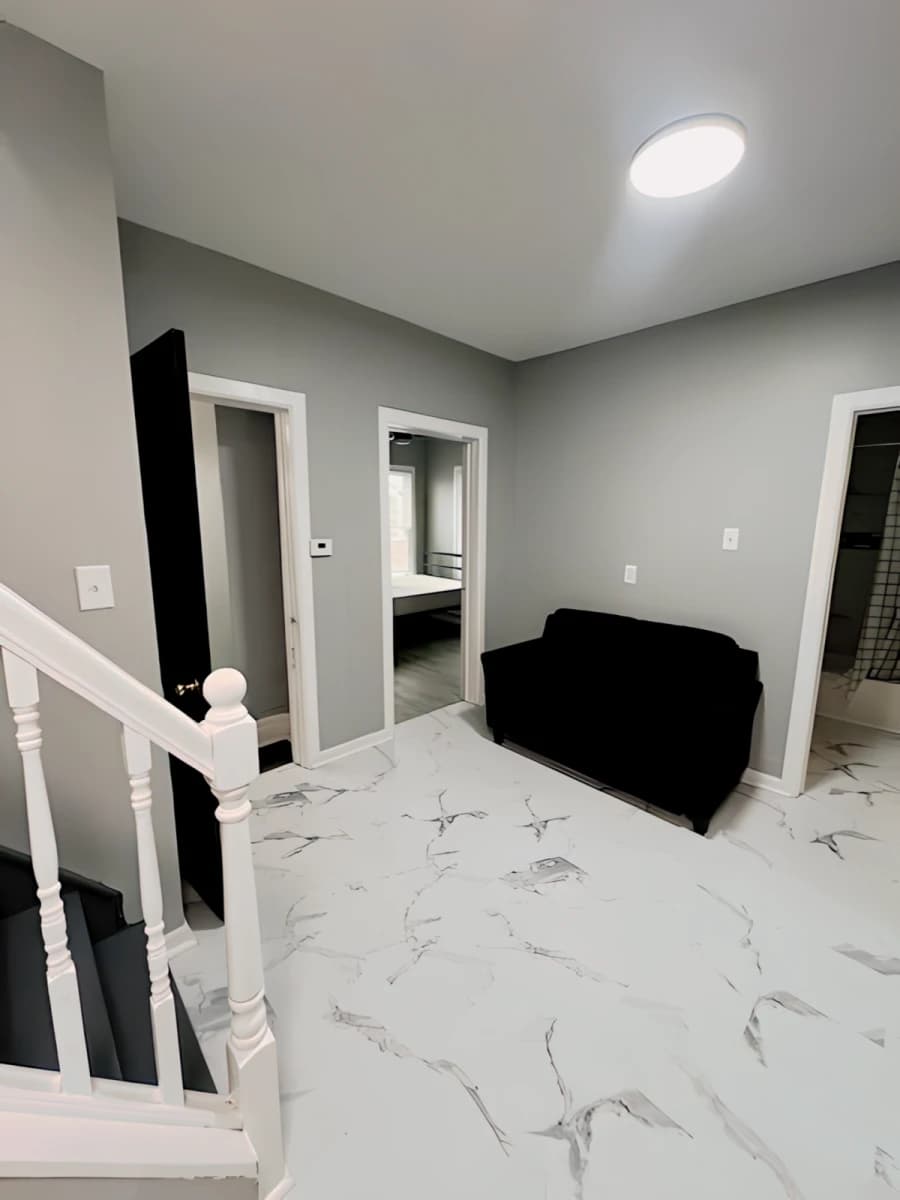 135 Lexington Ave image