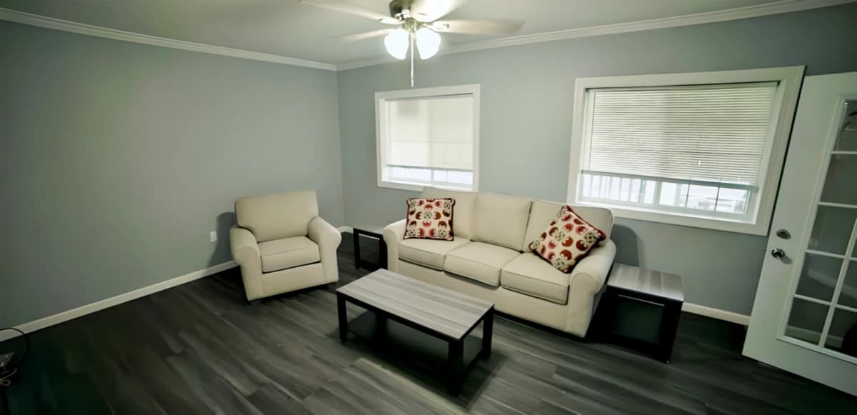 121 Lexington Ave image