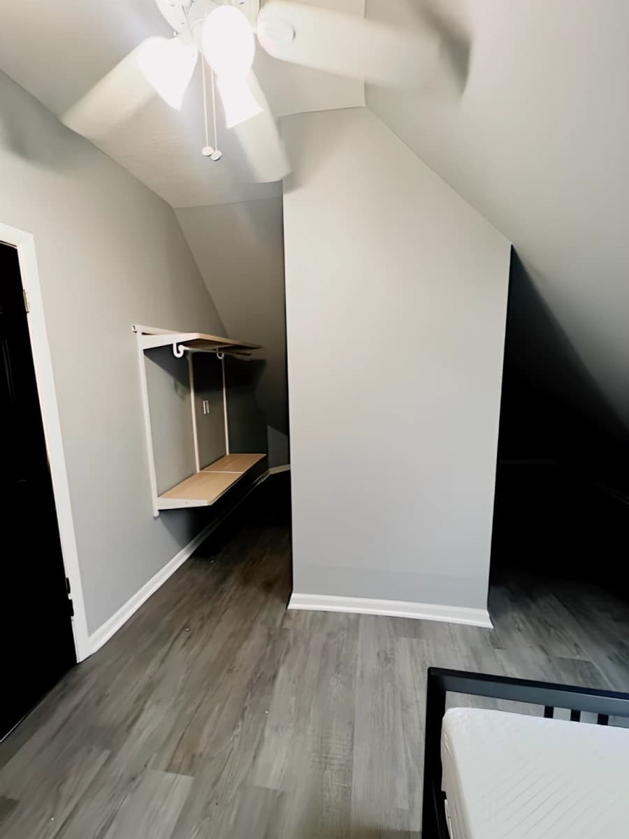 135 Lexington Ave image