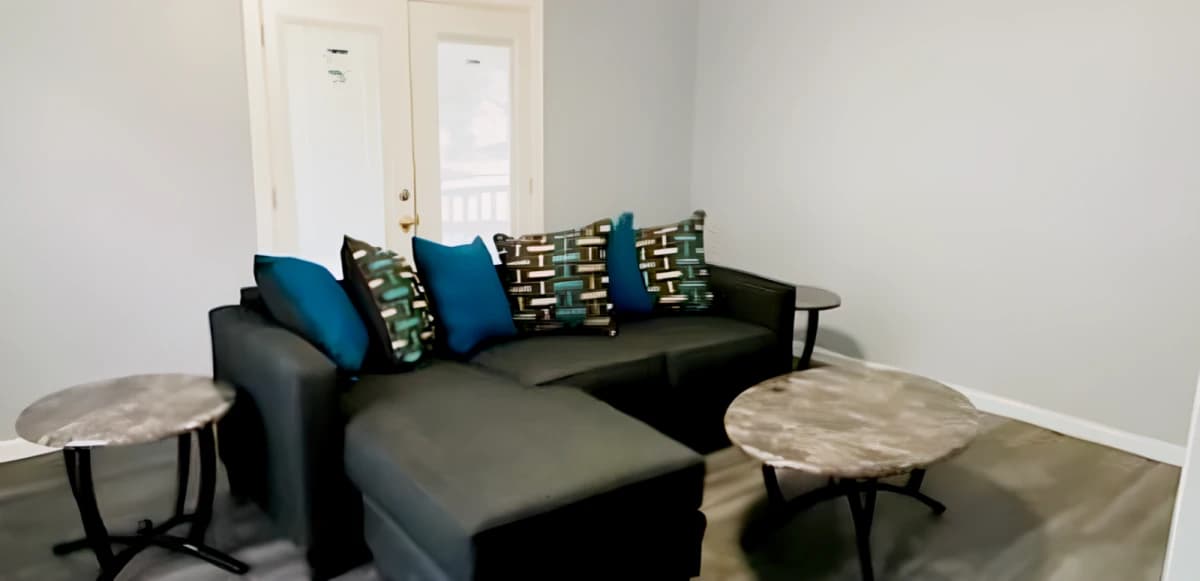121 Lexington Ave image