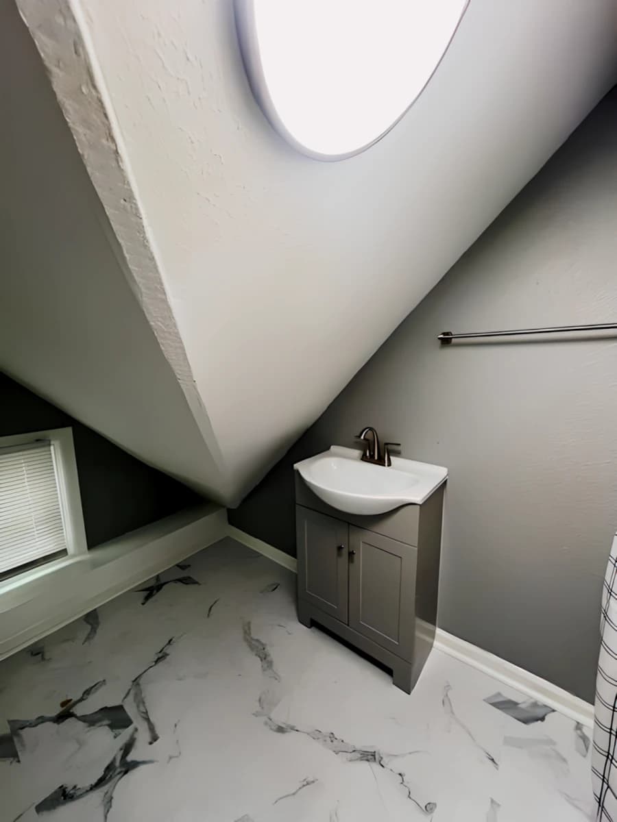 135 Lexington Ave image