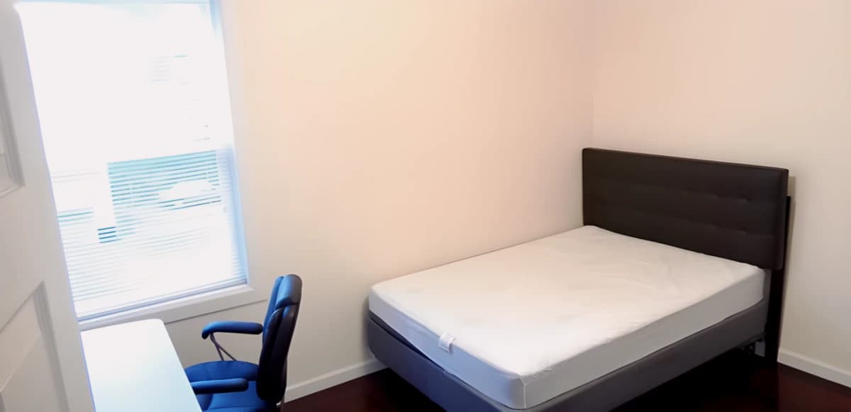 5 bed 2 Bath