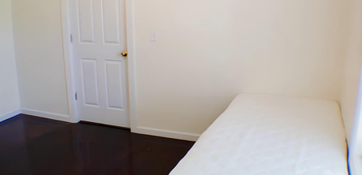 5 bed 2 Bath